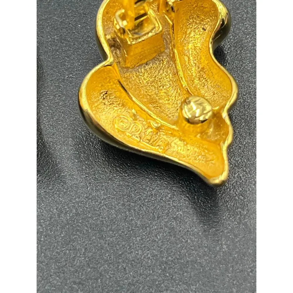 PEP Erwin Pearl Signed Vintage Gold Tone Winged Clip‎ On earrings